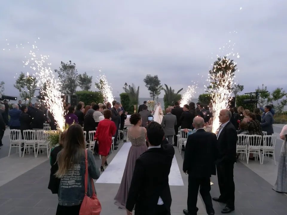 Yangına dayanıklı otel kapilari
